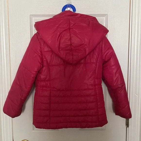 Perfect Tommy Hilfiger pink puffer for your toddler - Picture 3 of 3